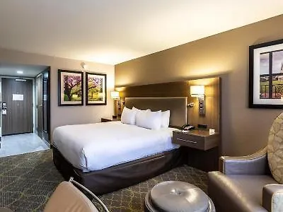 Doubletree By Hilton Salem - University, Nc