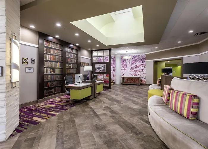 Hotel Doubletree By Hilton Salem - University, Nc