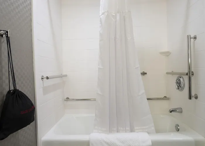 Doubletree By Hilton Salem - University, Nc Hotel