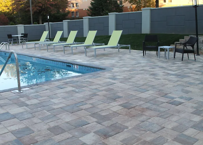 Doubletree By Hilton Salem - University, Nc 4*