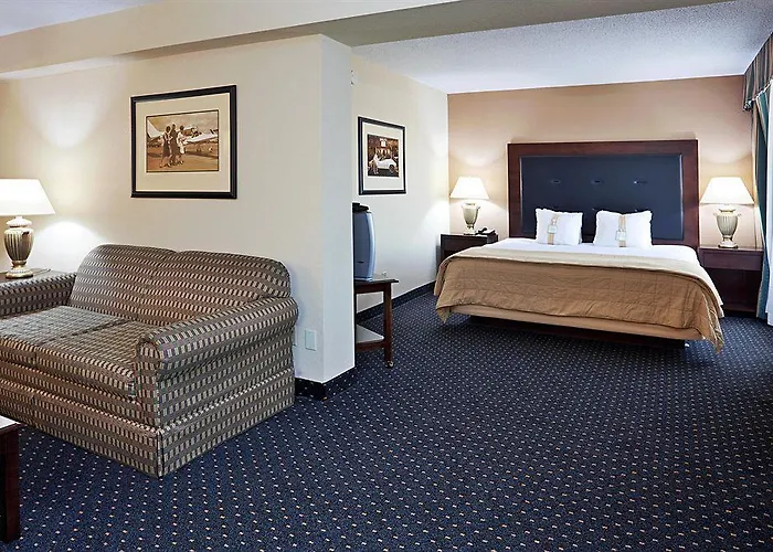 Hotel Doubletree By Hilton Salem - University, Nc