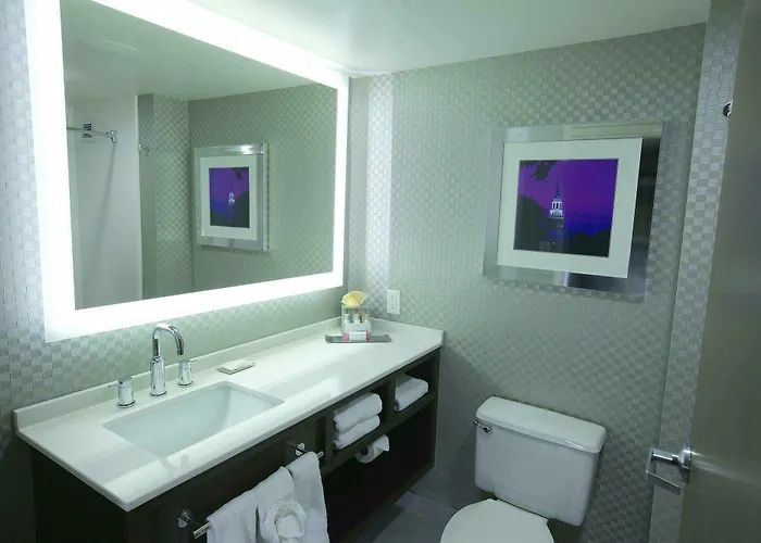 Doubletree By Hilton Salem - University, Nc 4* Winston-Salem